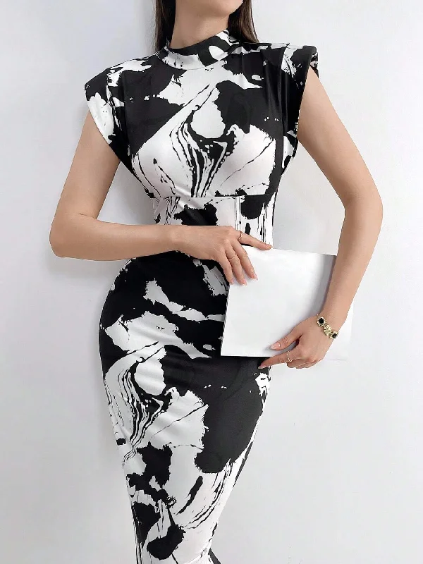 SHEIN Modely Women's Printed Slim-Fit Arabian Robe Dress With Side Slit