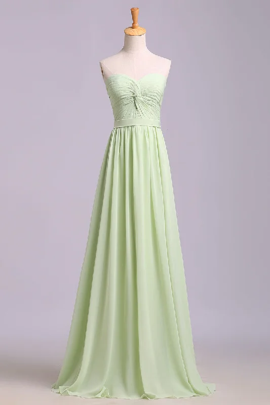 Sweetheart Chiffon Pleated Sleeveless Bridesmaid Dresses N1205